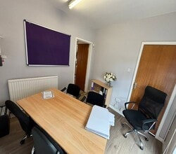 2 Glebe Rd, Warlingham for lease Interior Photo- Image 2 of 7