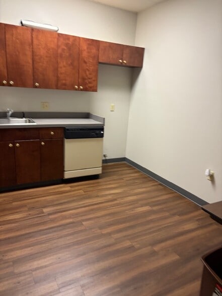 6980 Dogwood Manor Dr, Olive Branch, MS for lease - Other - Image 2 of 6