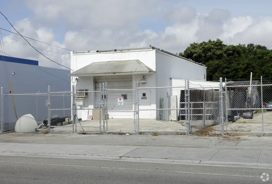 18356 W Dixie Hwy, North Miami Beach, FL for sale - Primary Photo - Image 1 of 10