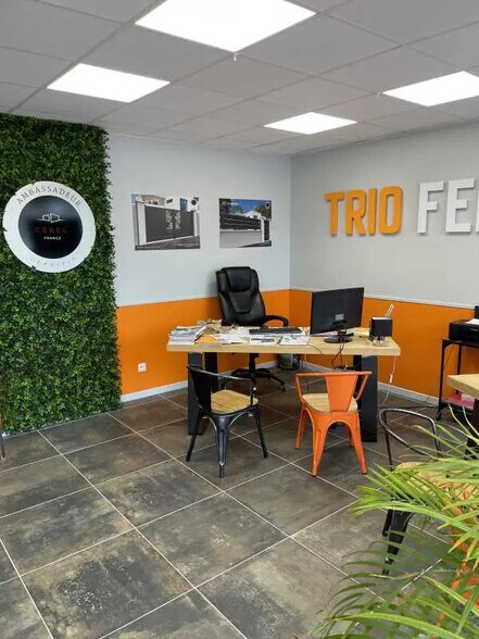 Retail in Chantilly for lease - Interior Photo - Image 3 of 4