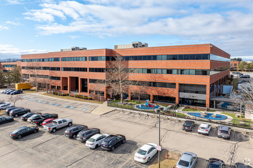 400 Riverpark Dr, North Reading, MA for lease - Building Photo - Image 1 of 6