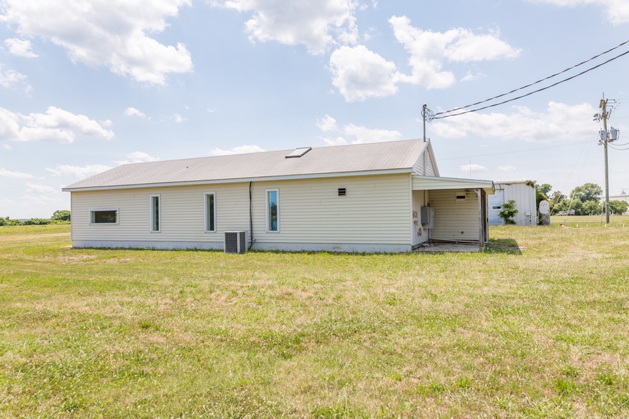 365 Deep Water Ln, Reedville, VA for sale - Primary Photo - Image 1 of 1