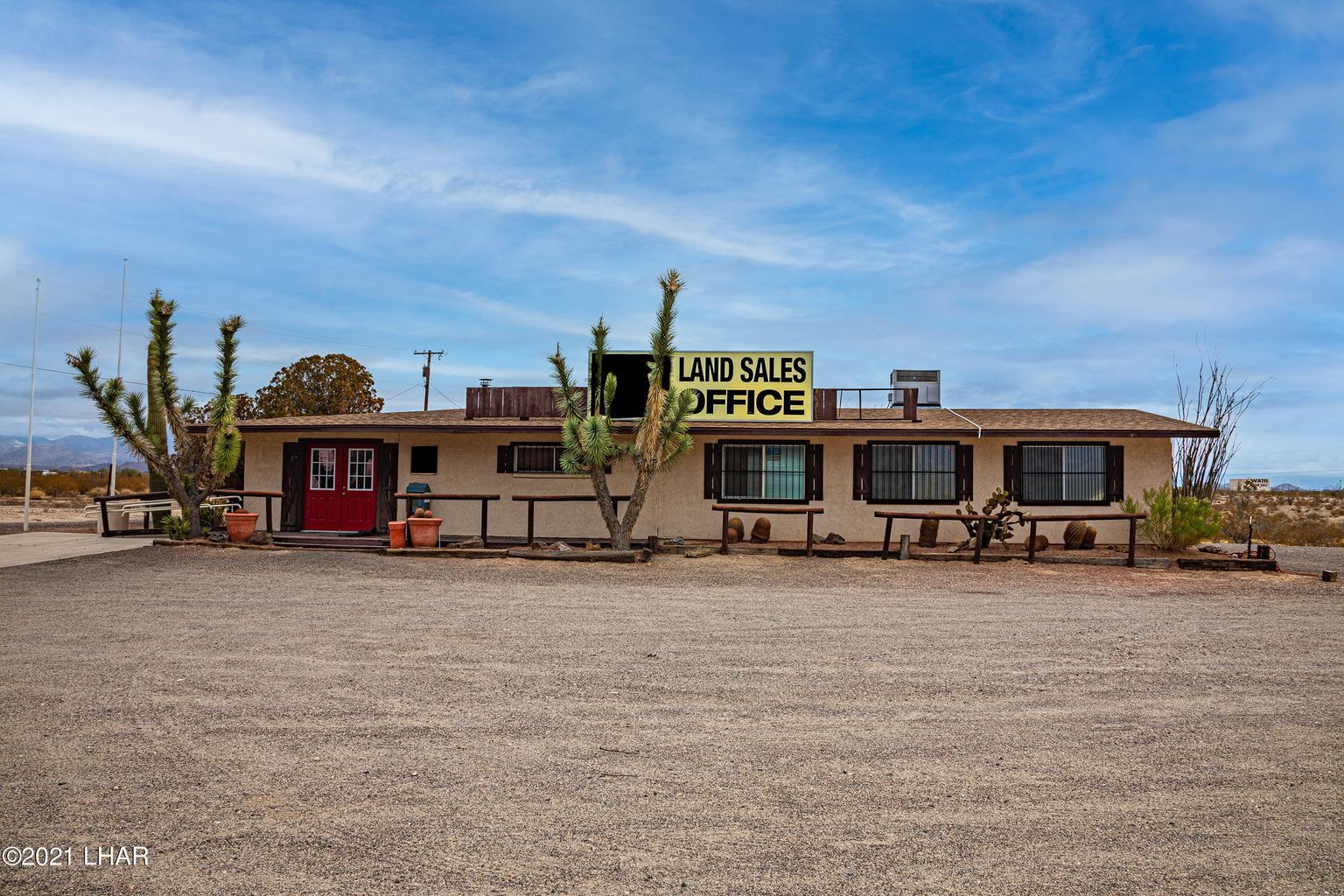 12470 Frontage Rd, Yucca, AZ for sale Primary Photo- Image 1 of 1