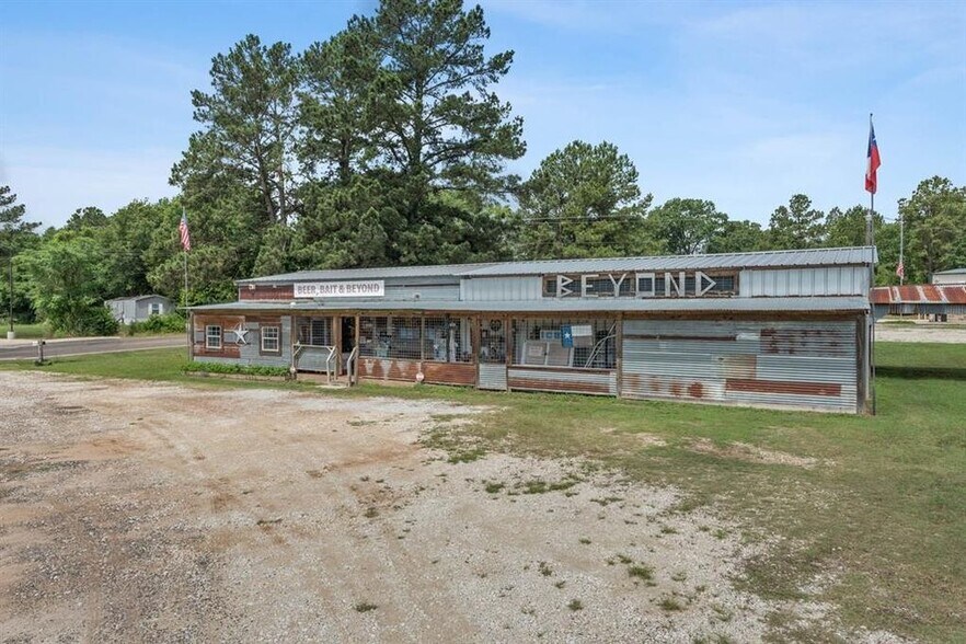 13030 TX-21, Crockett, TX for sale - Primary Photo - Image 1 of 1