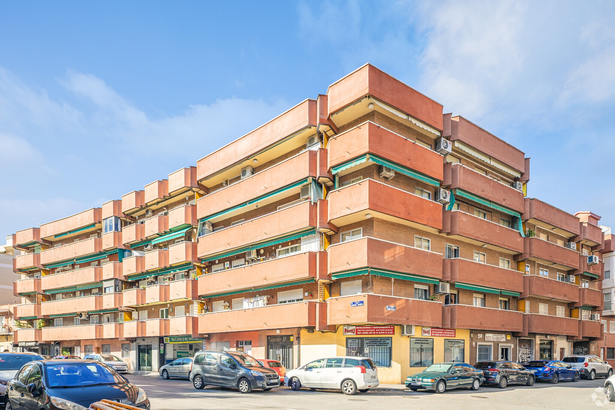 Multifamily in Madrid, Madrid for sale Building Photo- Image 1 of 2
