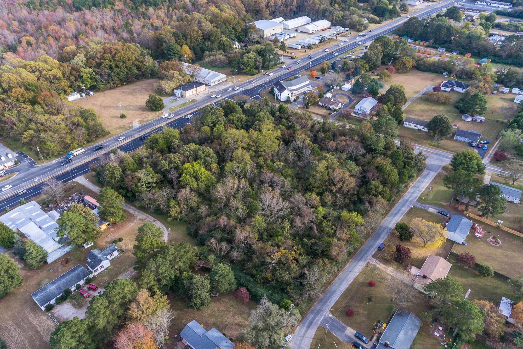 3800 George Washington Memoria Hwy, Hayes, VA for sale Building Photo- Image 1 of 5