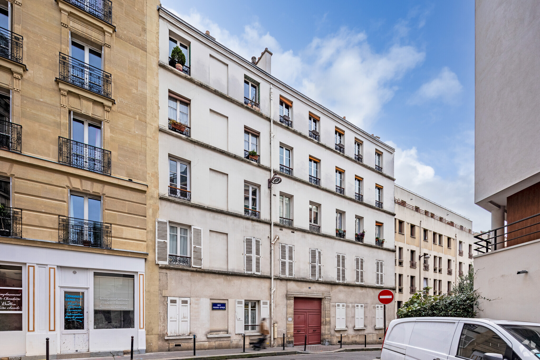 Multifamily in Paris for sale Primary Photo- Image 1 of 3