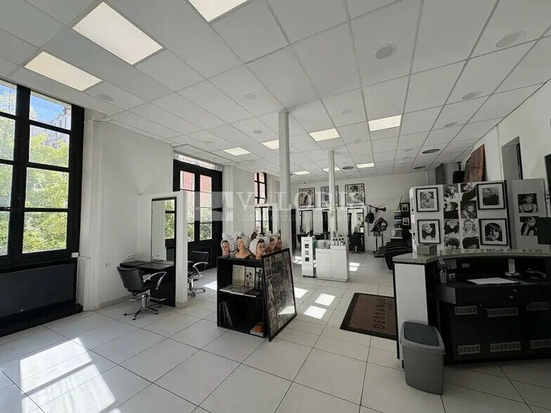 7 Rue Auguste Comte, Lyon for lease - Building Photo - Image 2 of 13