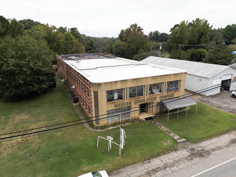 Retail / Showroom with frontage. portfolio of 4 properties for sale on LoopNet.com - Aerial - Image 2 of 18