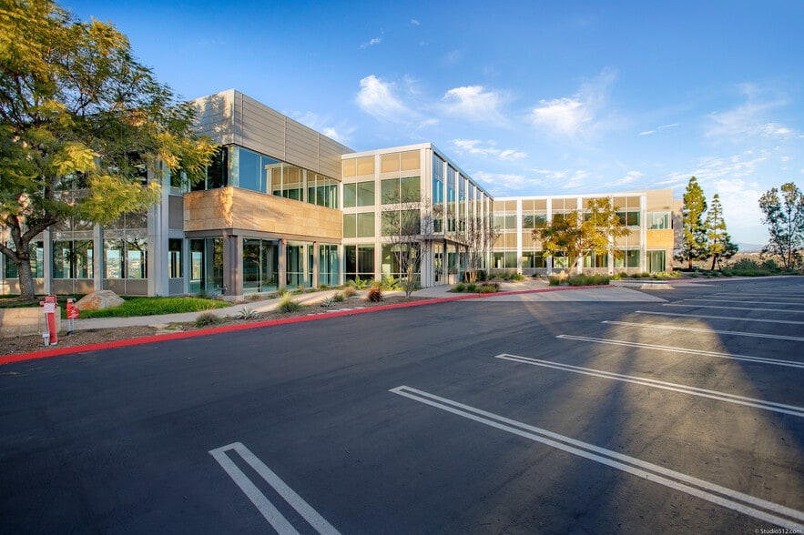 10616 Scripps Summit Ct, San Diego, CA for lease - Building Photo - Image 2 of 6