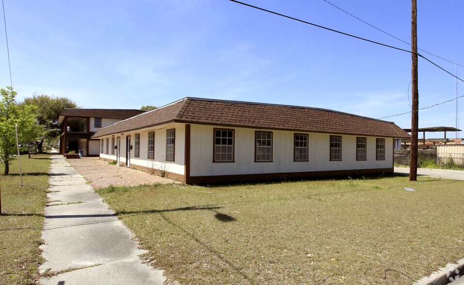 171-189 N Brunswick St, Jesup, GA for sale - Primary Photo - Image 1 of 1