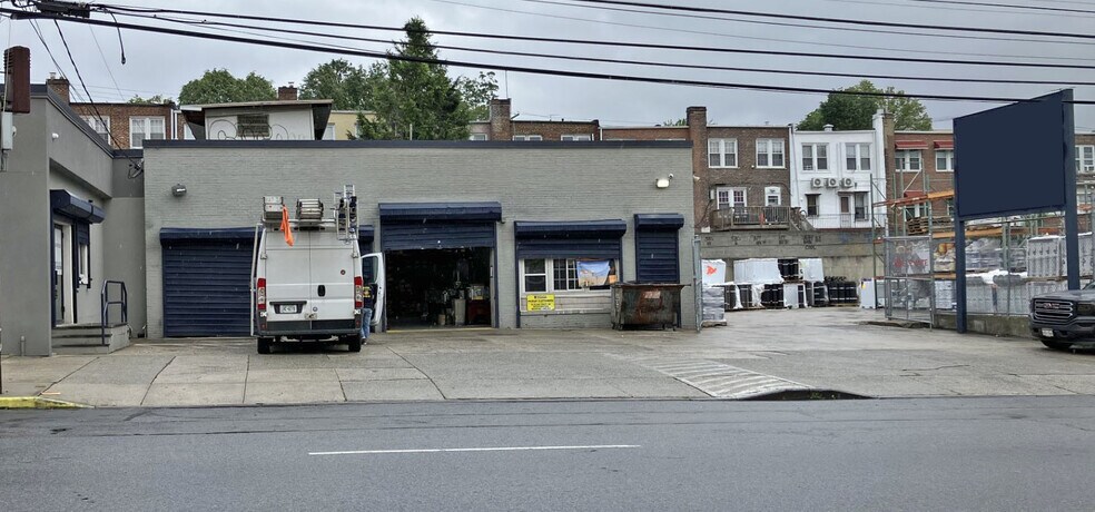 4332-4342 Bronx Blvd, Bronx, NY for lease - Building Photo - Image 1 of 11
