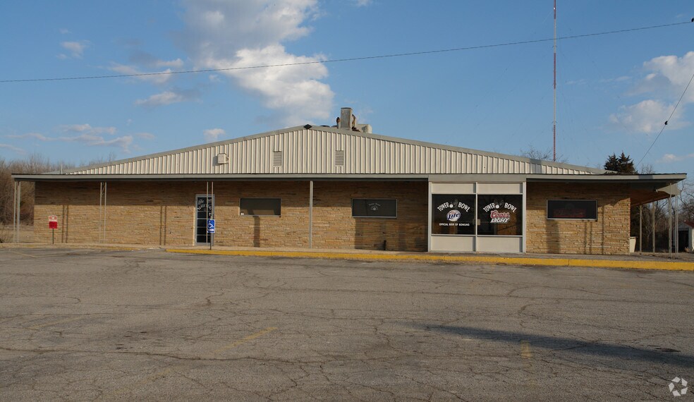 103 Main St, Parsons, KS for sale - Primary Photo - Image 1 of 1