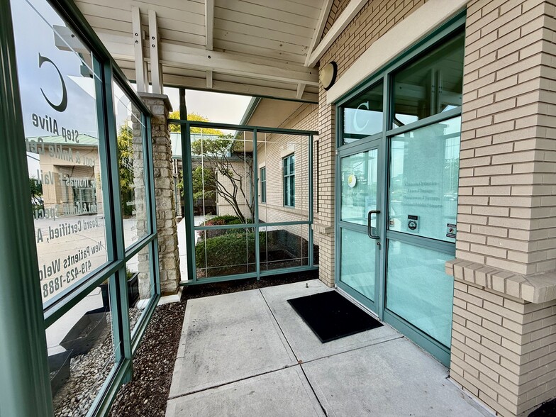 1725 Western Ave, Findlay, OH for sale - Building Photo - Image 2 of 34