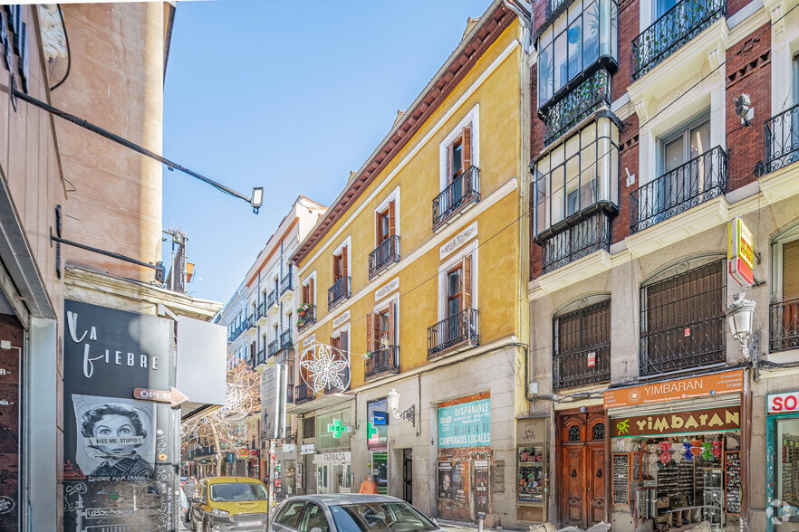 Multifamily in Madrid, MAD for sale - Primary Photo - Image 1 of 2