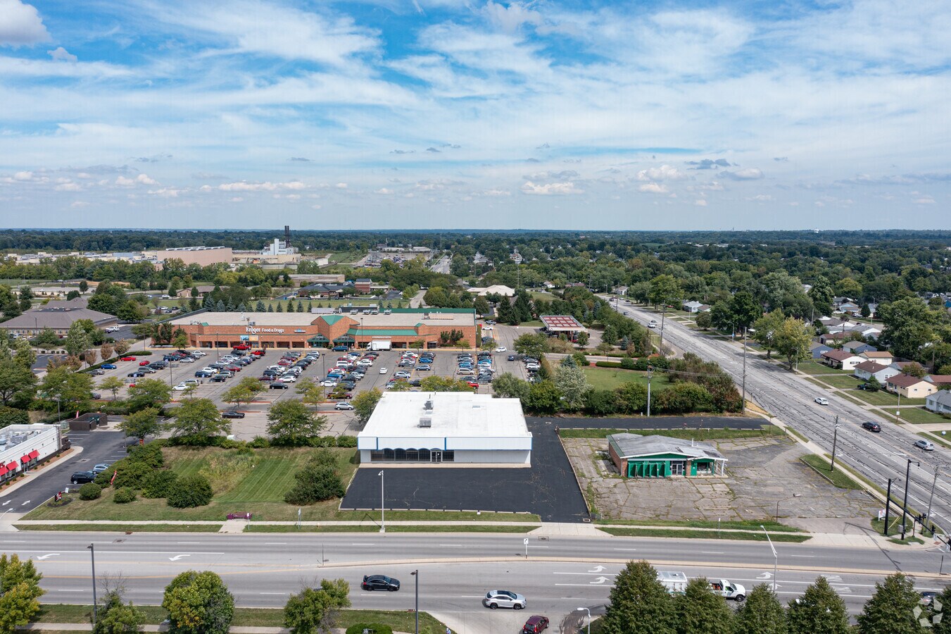 2119 E Dorothy Ln, Kettering, OH 45420