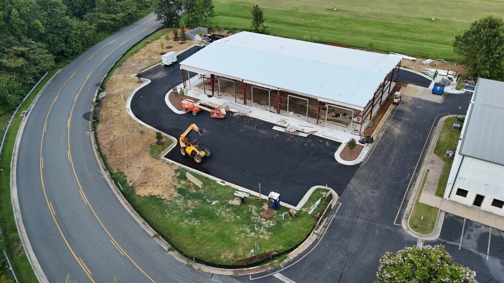 3406 Shannon Park Dr, Fredericksburg, VA for sale - Primary Photo - Image 1 of 8