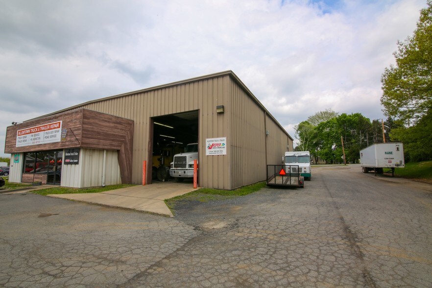 859 Trexlertown Rd, Allentown, PA 18106