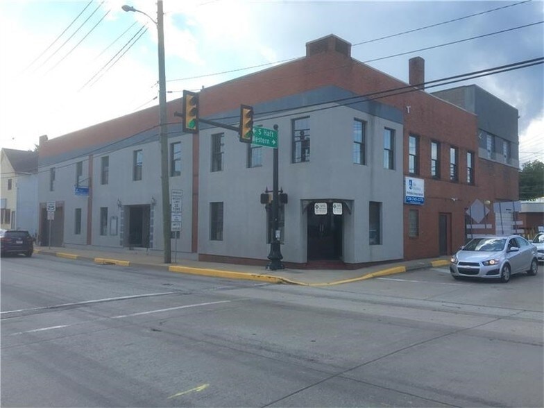102 W Pike St, Houston, PA for sale - Primary Photo - Image 1 of 1