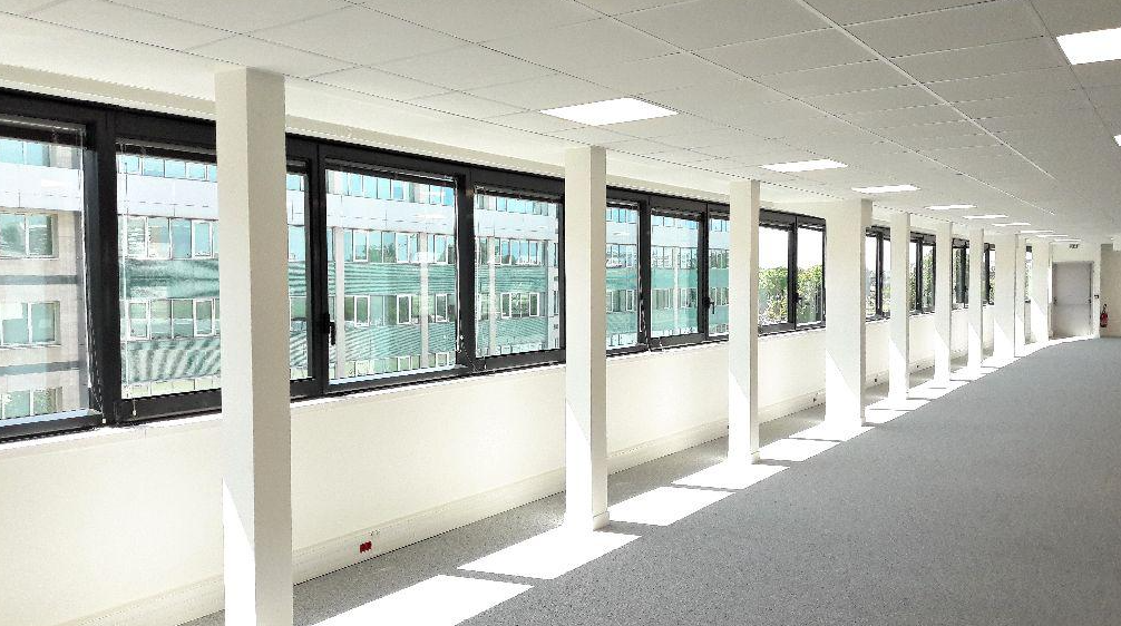 Office in Levallois-Perret for lease Interior Photo- Image 1 of 2