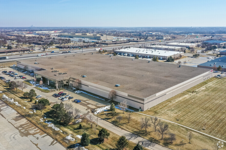 4301-4309 121st St, Urbandale, IA for lease - Aerial - Image 3 of 13