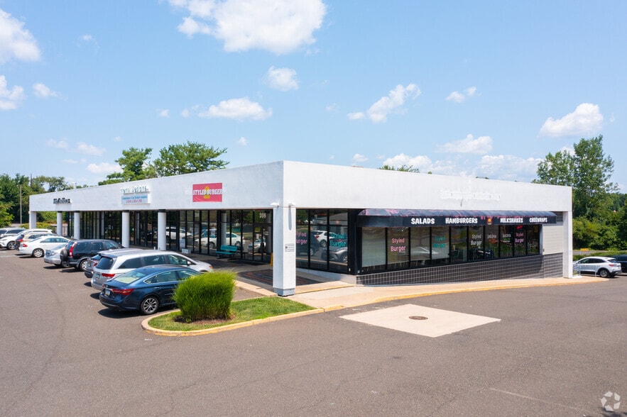 970 Town Center Dr, Langhorne, PA 19047 - Oxford Court | LoopNet - 840 Town Center Drive Langhorne Pa 19047