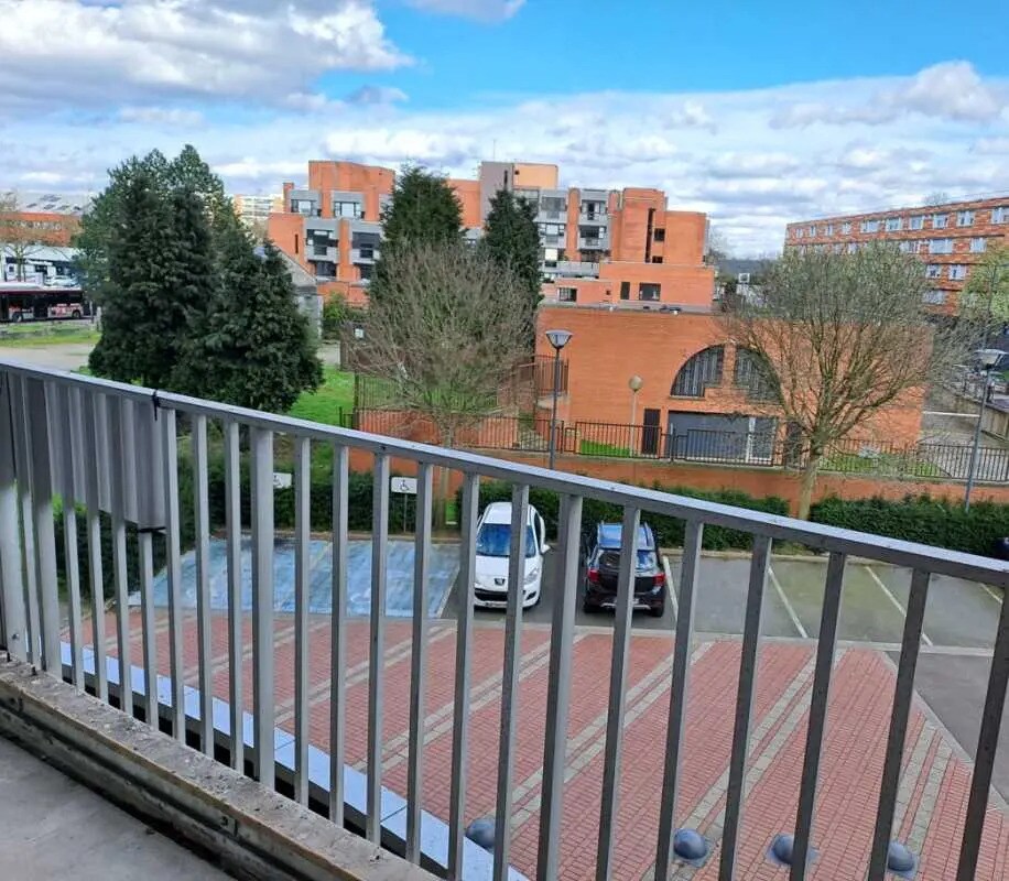 Office in Roubaix for lease Building Photo- Image 1 of 6