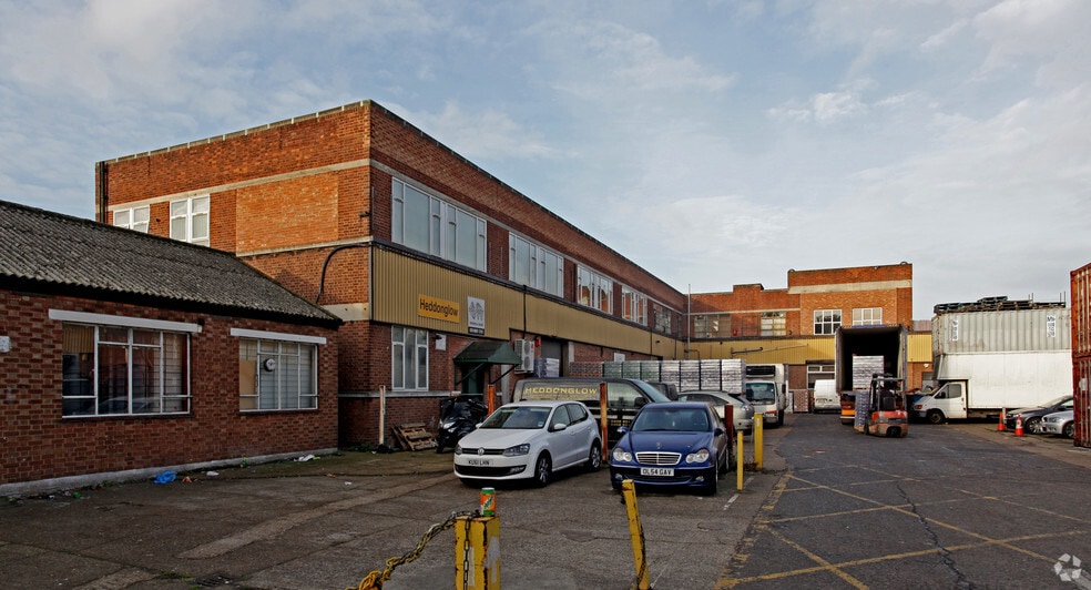 Mill Mead Rd, London for sale - Primary Photo - Image 1 of 1