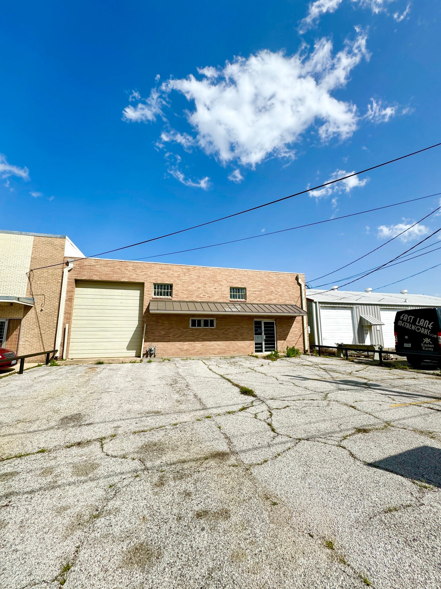 4834 Vicksburg St, Dallas, TX for lease Building Photo- Image 1 of 32