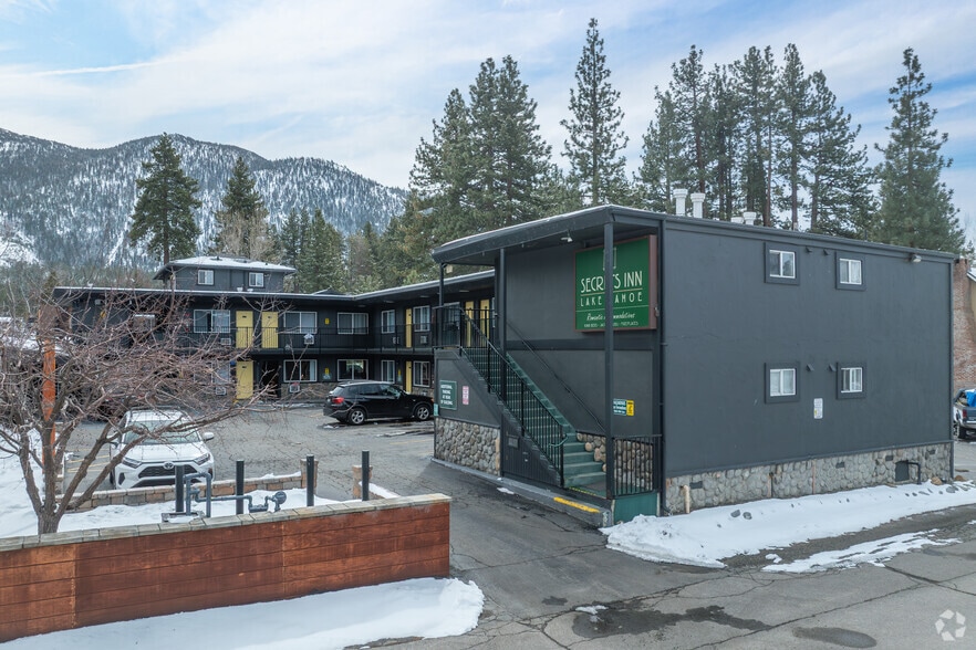 924 Park Ave, South Lake Tahoe, CA for sale - Primary Photo - Image 1 of 18