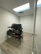 2000 S Dixie Hwy, Miami, FL for lease Interior Photo- Image 1 of 12