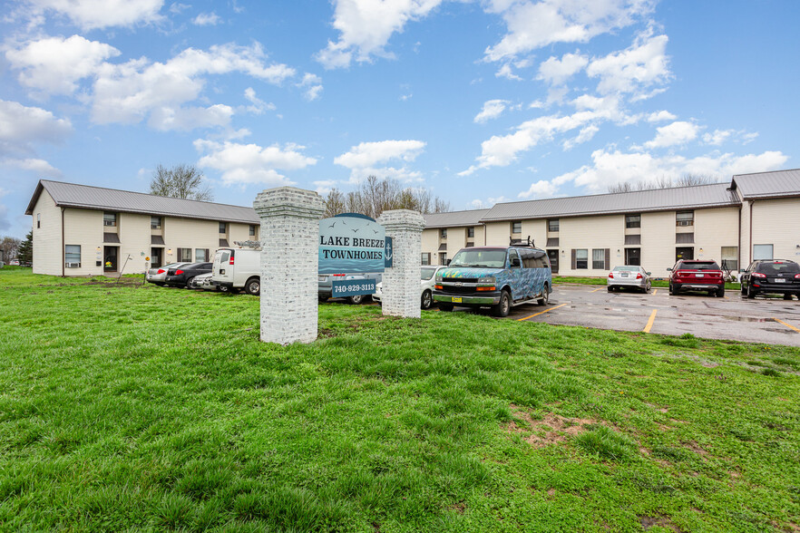 4256 Walnut Rd, Hebron, OH for sale - Building Photo - Image 2 of 9