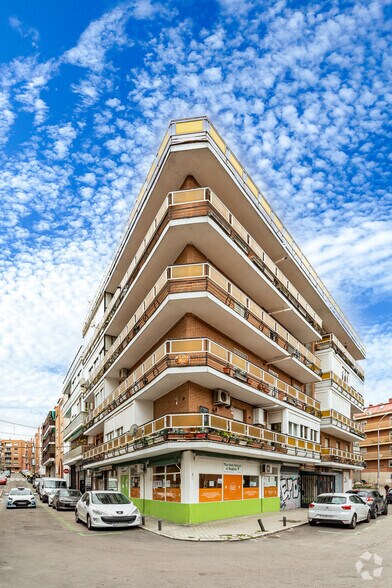 Calle de Antonia Ruiz Soro, 37, Madrid, Madrid for lease - Primary Photo - Image 1 of 2
