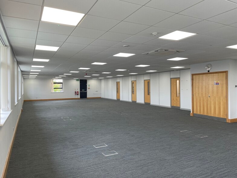 Holgate Park Dr, York for sale - Building Photo - Image 3 of 13