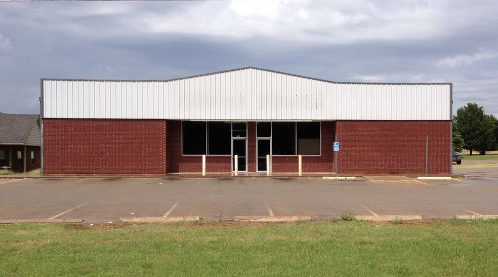 507 E Highway 33, Perkins, OK for sale - Primary Photo - Image 1 of 1