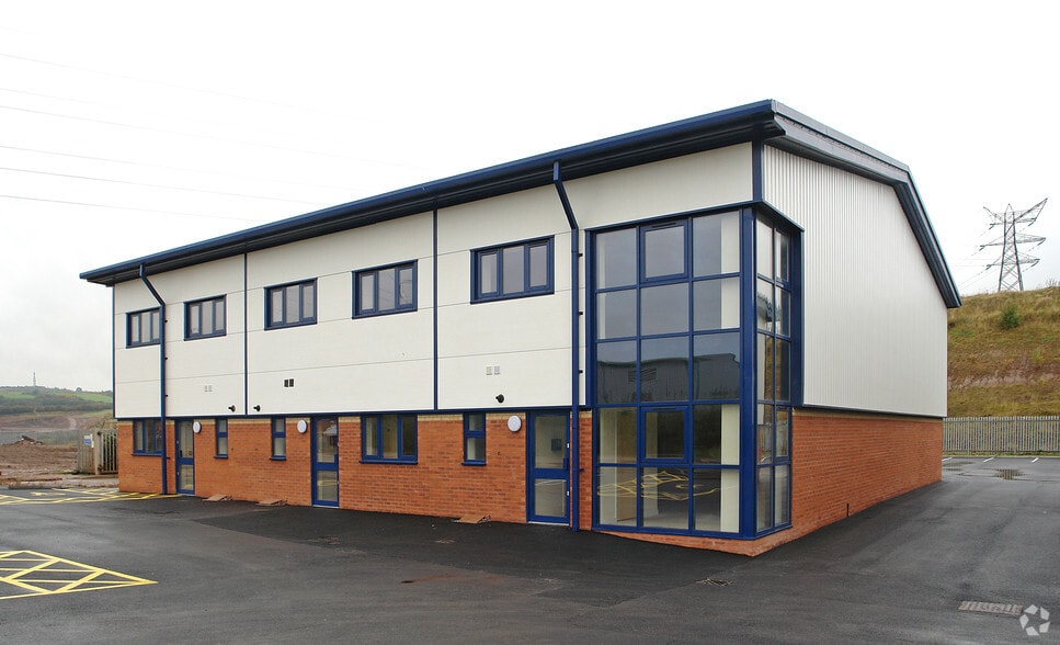 16-20 Brock Way, Newcastle Under Lyme for lease - Primary Photo - Image 1 of 1