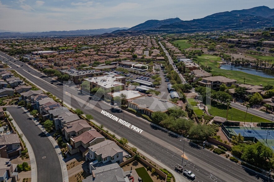 1669 W Horizon Ridge Pky, Henderson, NV for sale - Building Photo - Image 2 of 6