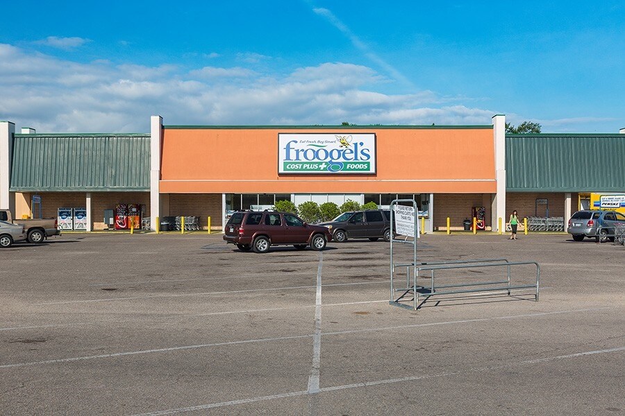 19099 Pineville Rd, Long Beach, MS 39560 Pineville Shopping Center