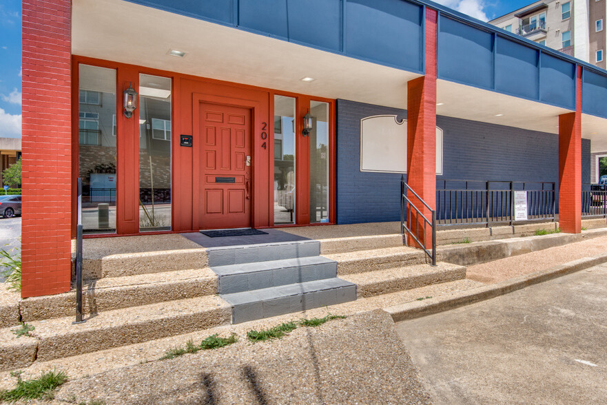 120 E Abram St, Arlington, TX for lease - Building Photo - Image 1 of 11