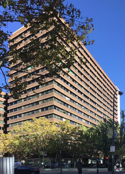 Paseo Castellana, 135, Madrid, Madrid for lease - Building Photo - Image 3 of 4
