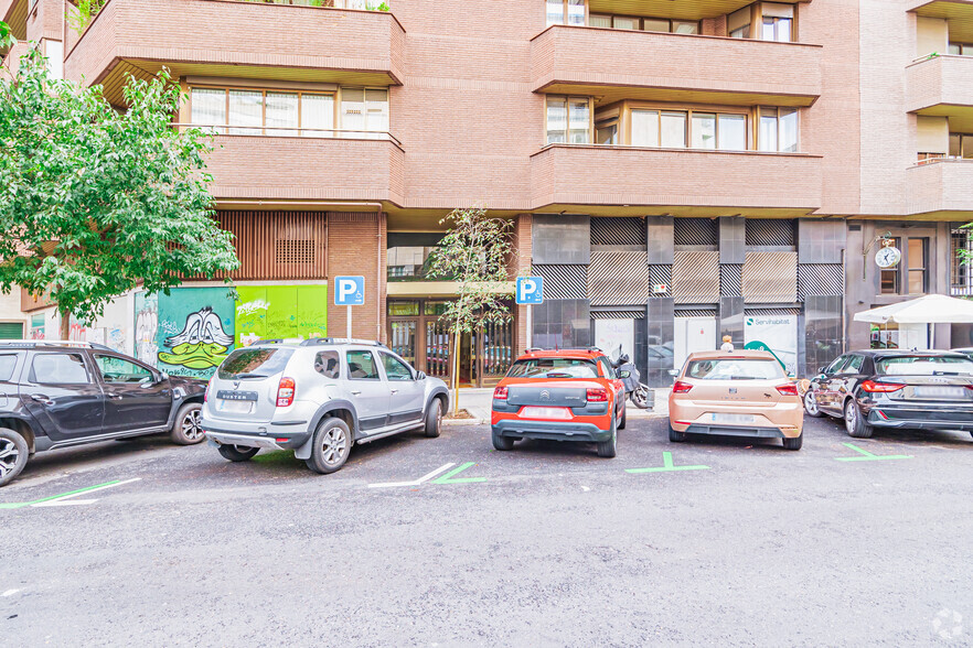 Calle Julián Romea, 3, Madrid, Madrid for sale - Building Photo - Image 3 of 3