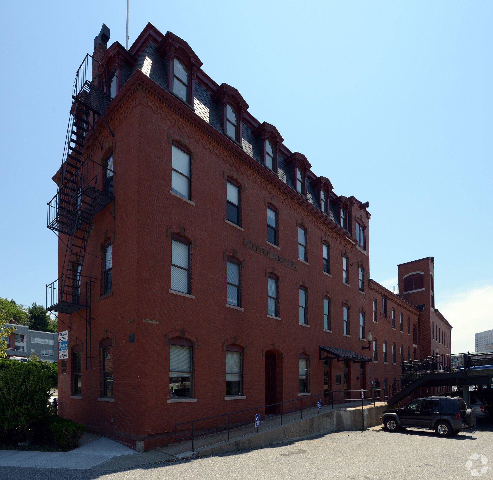 2 Charles St, Providence, RI 02904 Office for Lease