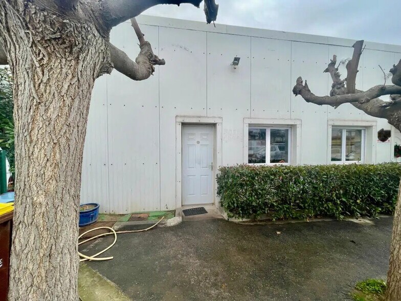 Office in Le Muy for lease - Building Photo - Image 1 of 4