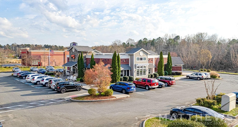 9801 Independence Pointe Pky, Matthews, NC for sale - Building Photo - Image 1 of 3