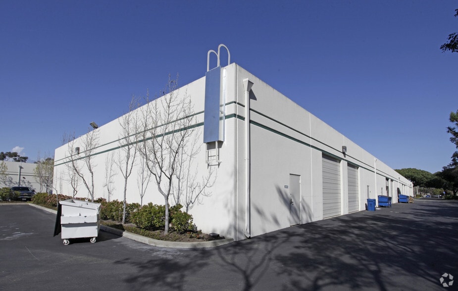 30069-30083 Ahern Ave, Union City, CA for lease - Building Photo - Image 3 of 4