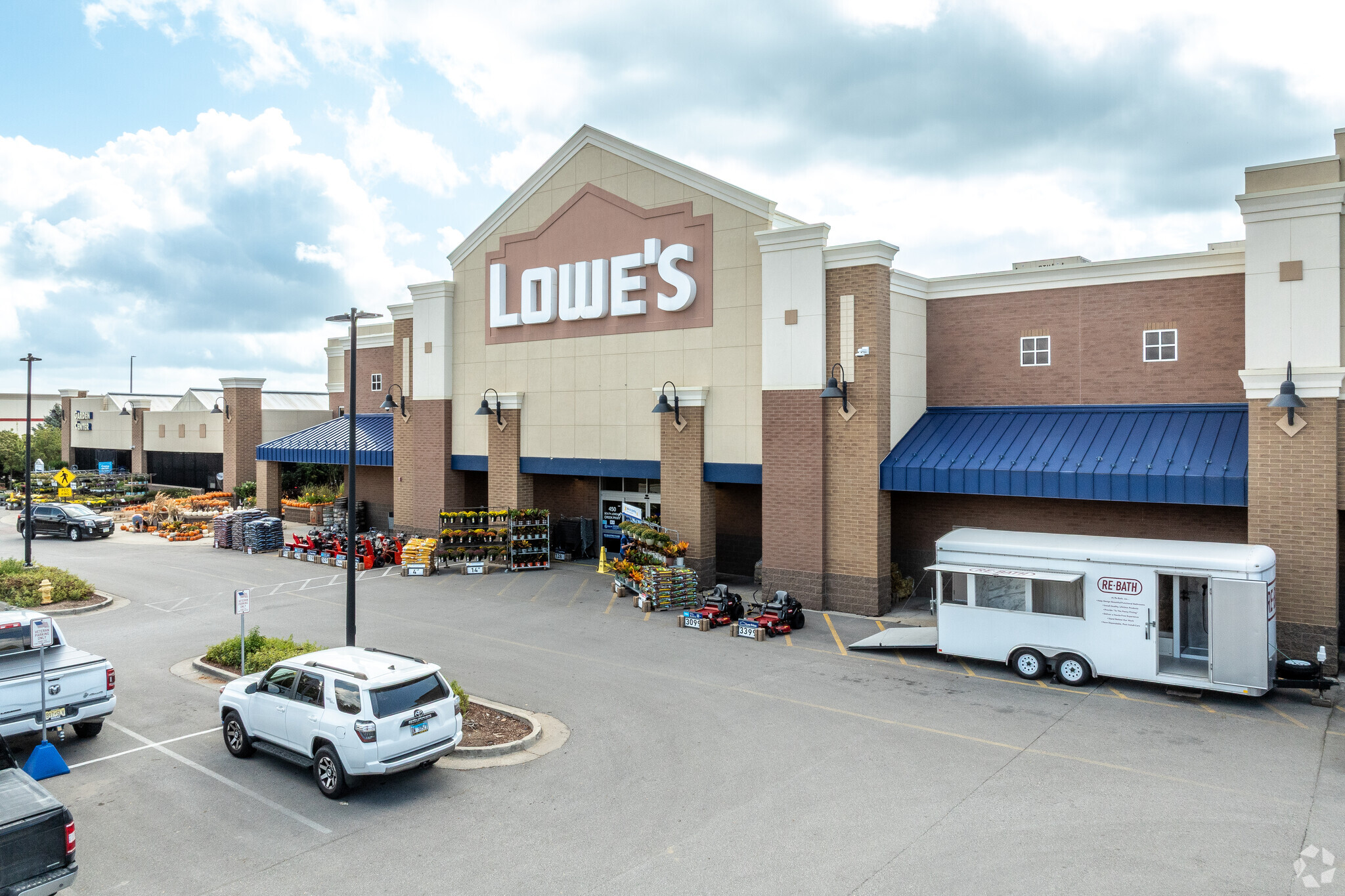 Plaza at Jordan Creek portfolio of 2 properties for sale on LoopNet.com Primary Photo- Image 1 of 3