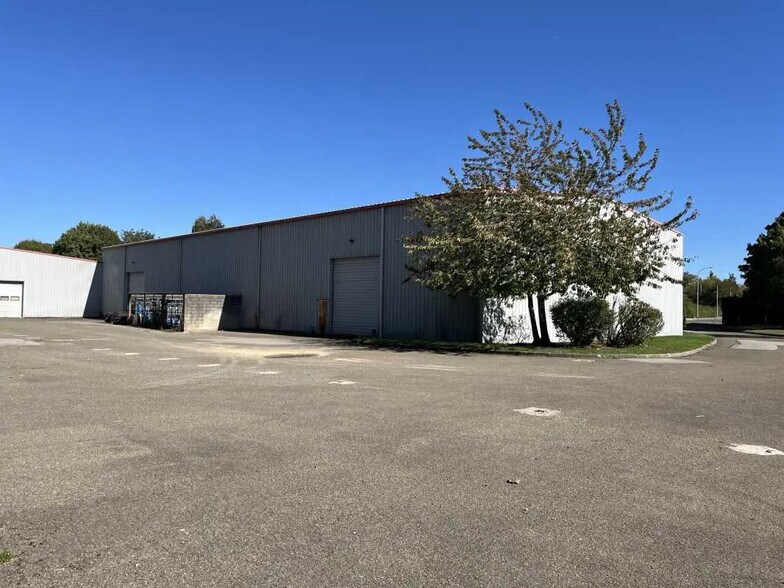 6 Avenue Jean Rostand, Trappes for lease - Building Photo - Image 3 of 11