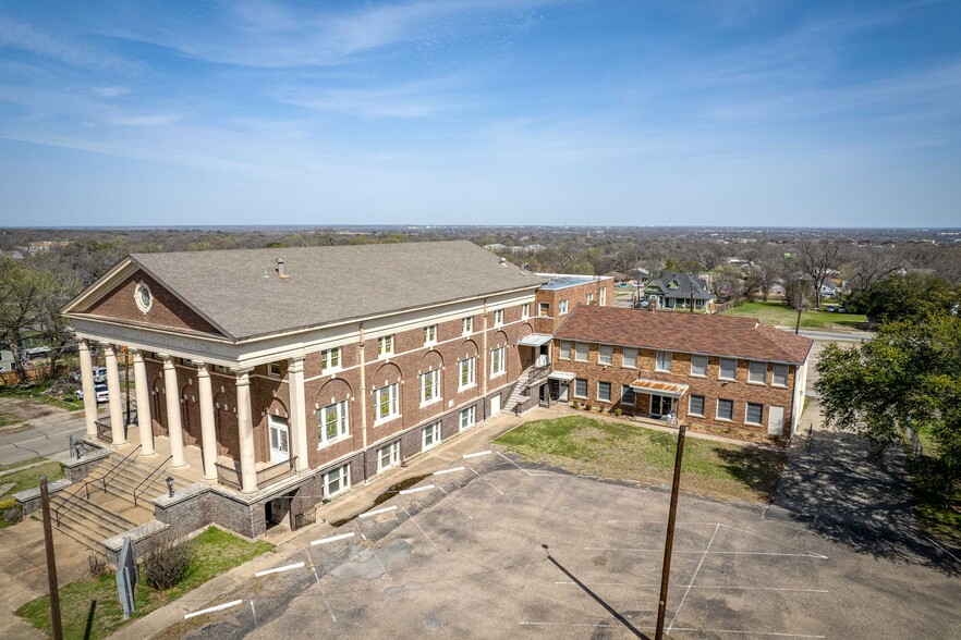 925 N 18th St, Waco, TX for sale - Primary Photo - Image 1 of 21