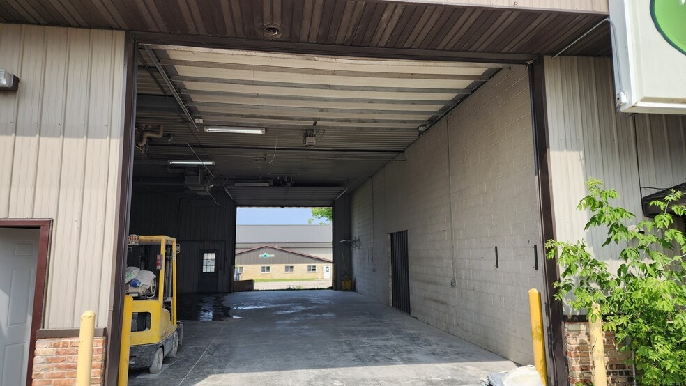 N1009 County Road L, Watertown, WI for lease - Building Photo - Image 3 of 9