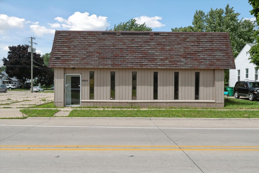 16811 Stephens, Eastpointe, MI for sale - Building Photo - Image 3 of 26